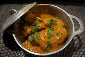 Mafe - Poulet mijote a la sauce arachide, plat traditionnel malien, traiteur Libreville